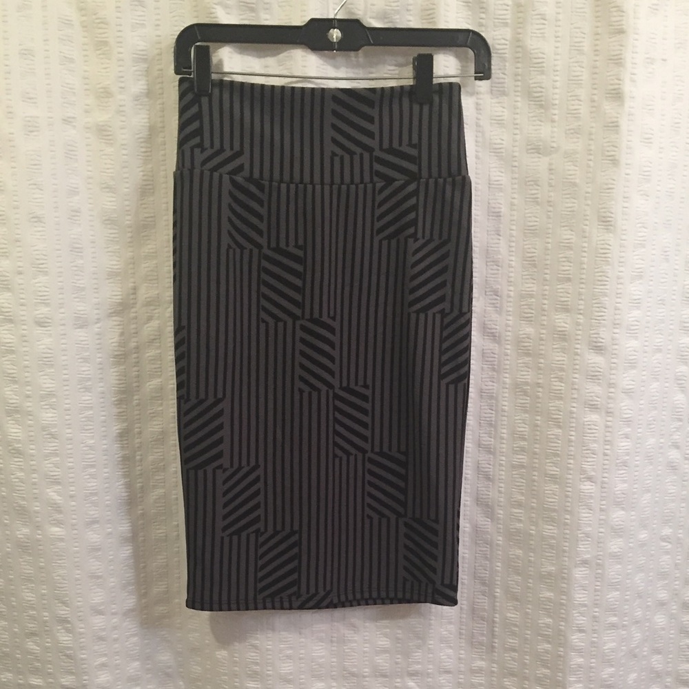 LULAROE Black & Gray Cassie Pencil Skirt